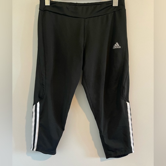 ADIDAS 3/4 Cropped Leggings - black w adidas white signature stripes Med Y2K - Picture 4 of 7